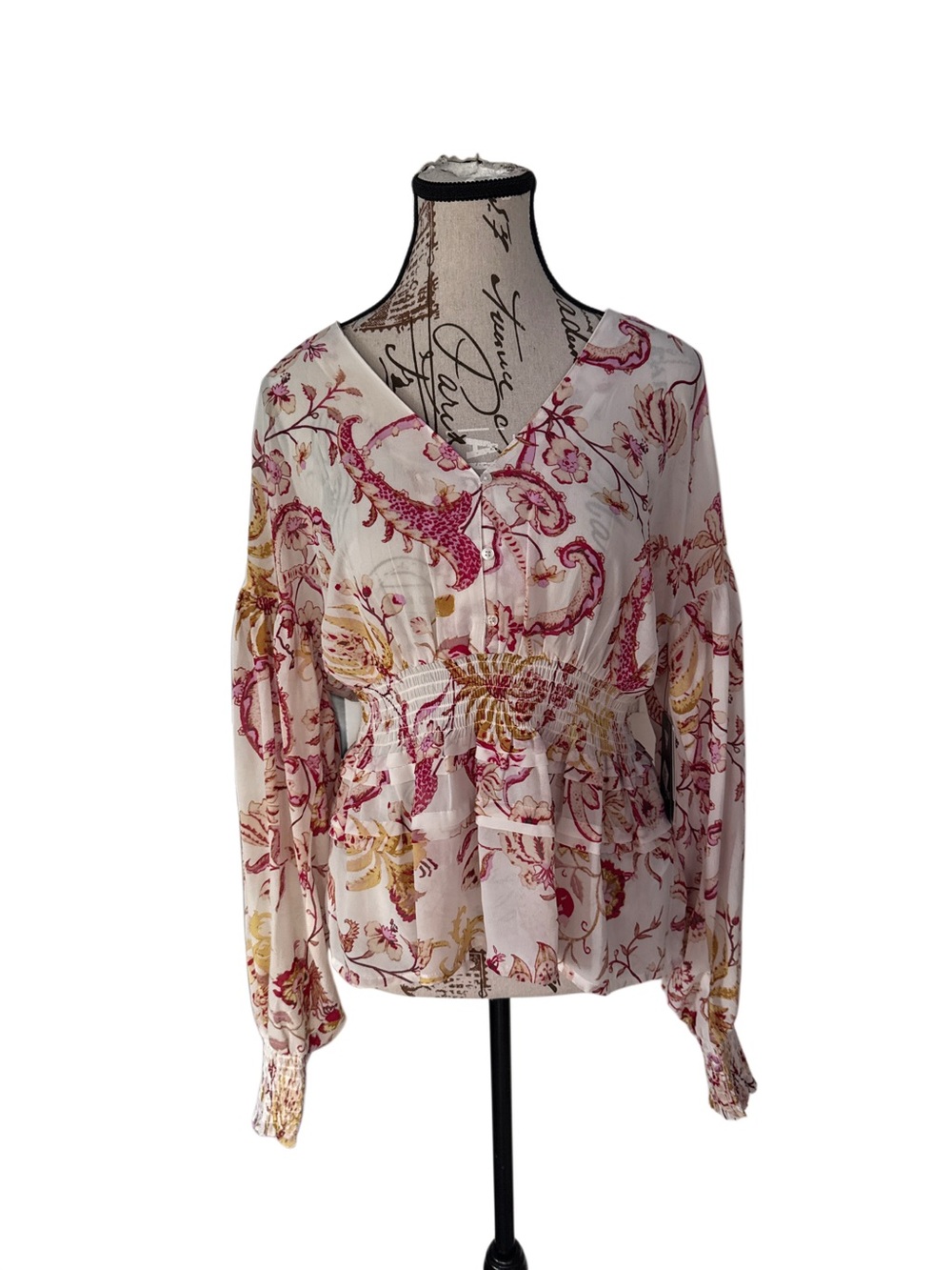 NWT!  Women's Guess Floral Cream and Pink top, size large